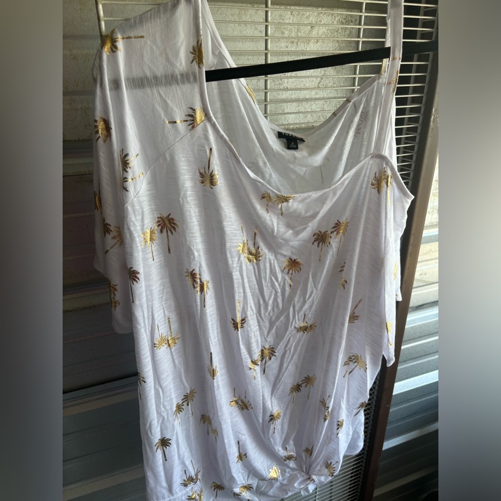 Torrid cold shoulder palm tree shirt
